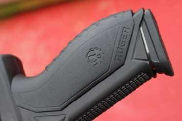 Modular back-straps allow for a custom hand fit.