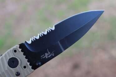 GunsAmerica Giveaway: Two Hoffner Knives! And a Hoffner Folder, too.