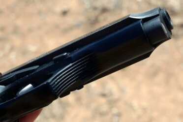 Serrations on the concave trigger guard. 