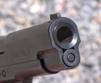 The Guncrafter No. 3 FRAG pistol featured a bull barrel that was fitted directly to the slide. No barrel bushing was employed.