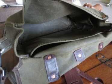 At this angle, you can see one of the inside pockets. In total, there are six pockets, if my math is correct. Four inside, two outside. 