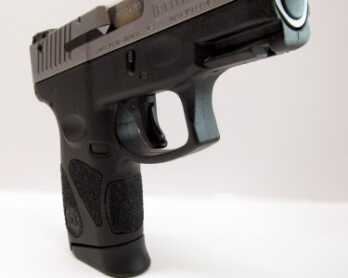 Six patches of fairly aggressive stippled grip texture are molded into the frame. The author liked the feel of the texturing, but others may find it too aggressive for their liking.