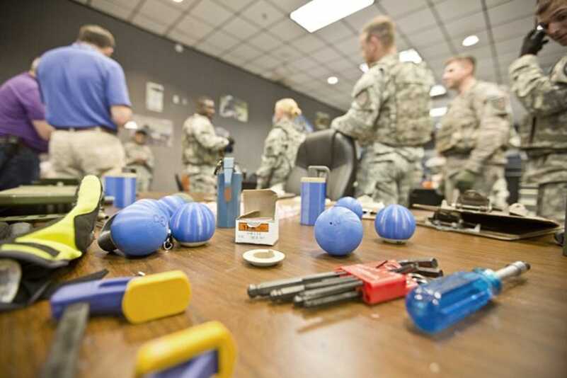 grenade-brainstorming