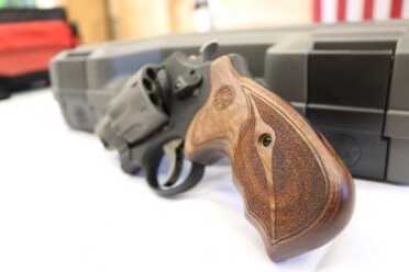 A Hi-Cap, Magnum Snubbie? The S&W Performance Center 327