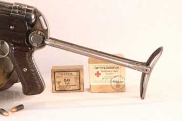 The German MP40 Versus the American M3A1 Grease Gun