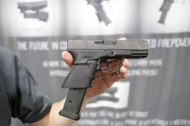 Full Conceal's 'Folding Glock' M3D Pistol w/ 33 Round Capacity! - SHOT Show 2018 Full Conceal's 'Folding Glock' M3D Pistol w/ 33 Round Capacity! - SHOT Show 2018