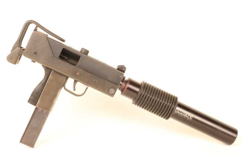 Stamped Steel Sputterguns - Uzi vs the MAC10 Stamped Steel Sputterguns - Uzi vs the MAC10