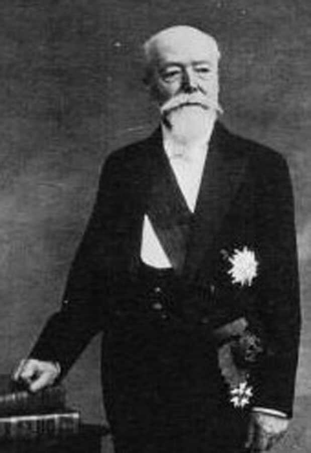 The Browning M1910 and the Assassination of Paul Doumer