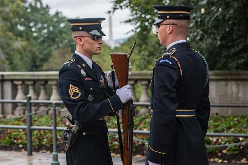 3rd U.S. Infantry Regiment Dons SIG M17 Sentinel Pistols 3rd U.S. Infantry Regiment Dons SIG M17 Sentinel Pistols