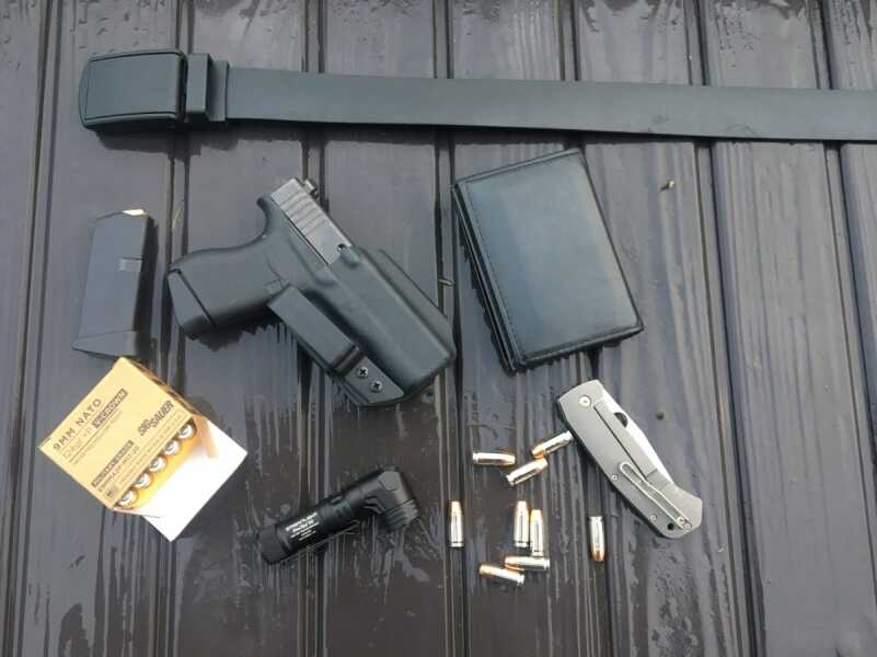 Six Reasons I'm Sticking with the Glock 43 (Over the Glock 43X) Six Reasons I'm Sticking with the Glock 43 (Over the Glock 43X)