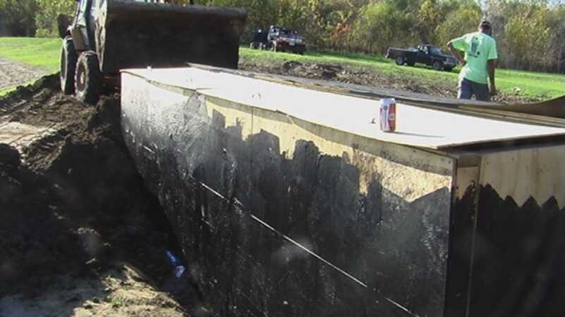 DIY - Building Waterfowl Blinds: Pit and Surface