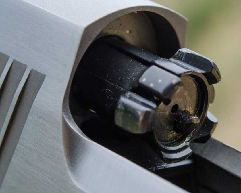 DESERT EAGLE SPREADS ITS WINGS AGAIN – With the New .429 DE Magnum! DESERT EAGLE SPREADS ITS WINGS AGAIN – With the New .429 DE Magnum!