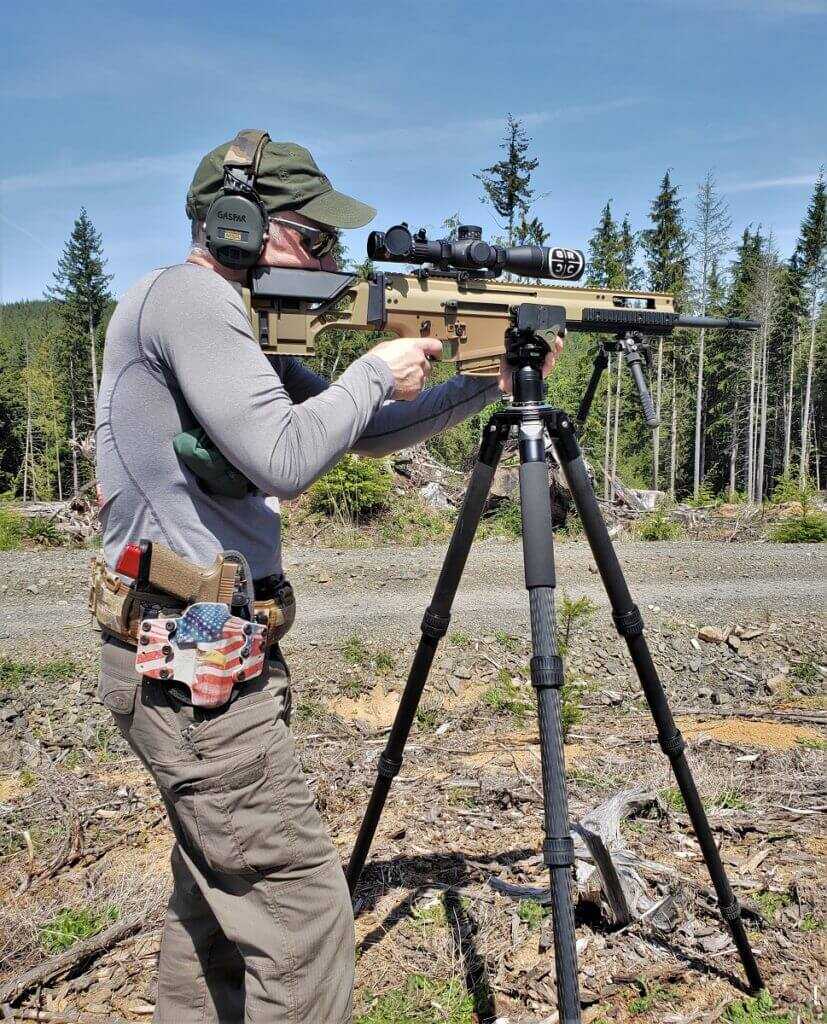 Predator Masters Carbon Fiber Tripod Predator Masters Carbon Fiber Tripod