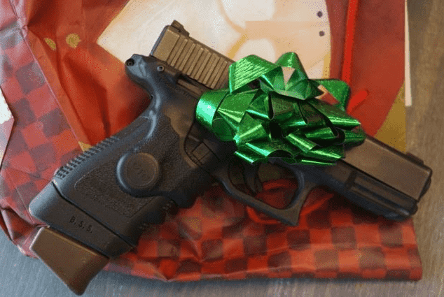 Clay: 5 Reasons to Carry the Glock 19 Clay: 5 Reasons to Carry the Glock 19