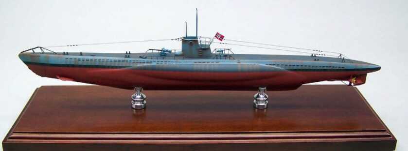 Ernest Hemingway’s Tommy Gun: Full Auto Shark Repellent Ernest Hemingway’s Tommy Gun: Full Auto Shark Repellent