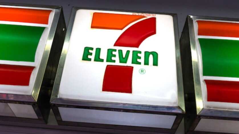 Dangerously Stupid: The Idiot with the Sawed-Off Shotgun Dangerously Stupid: The Idiot with the Sawed-Off Shotgun