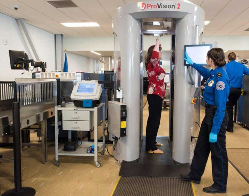 Dangerously Stupid: The Idiot with the Sawed-Off Shotgun Dangerously Stupid: The Idiot with the Sawed-Off Shotgun