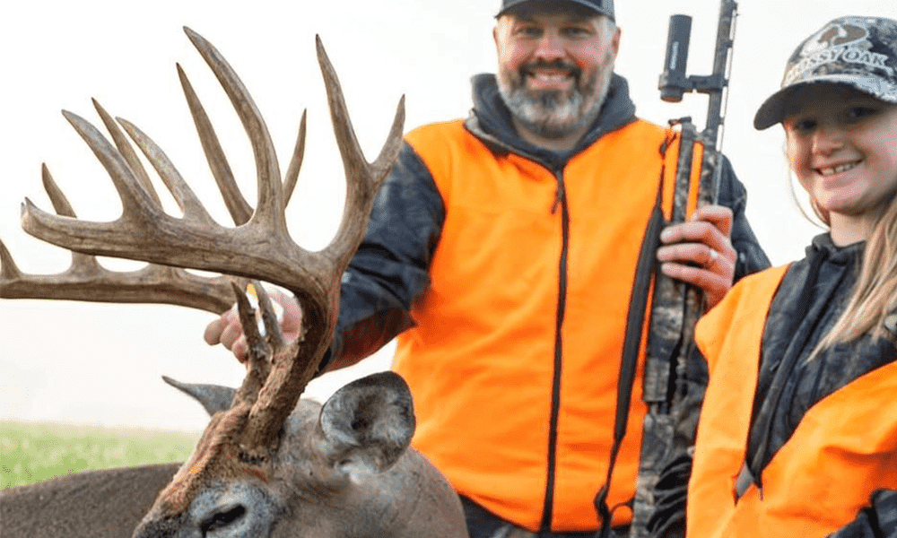 8-Year-Old Girl Scores 179⅜-Inch Whitetail in Iowa