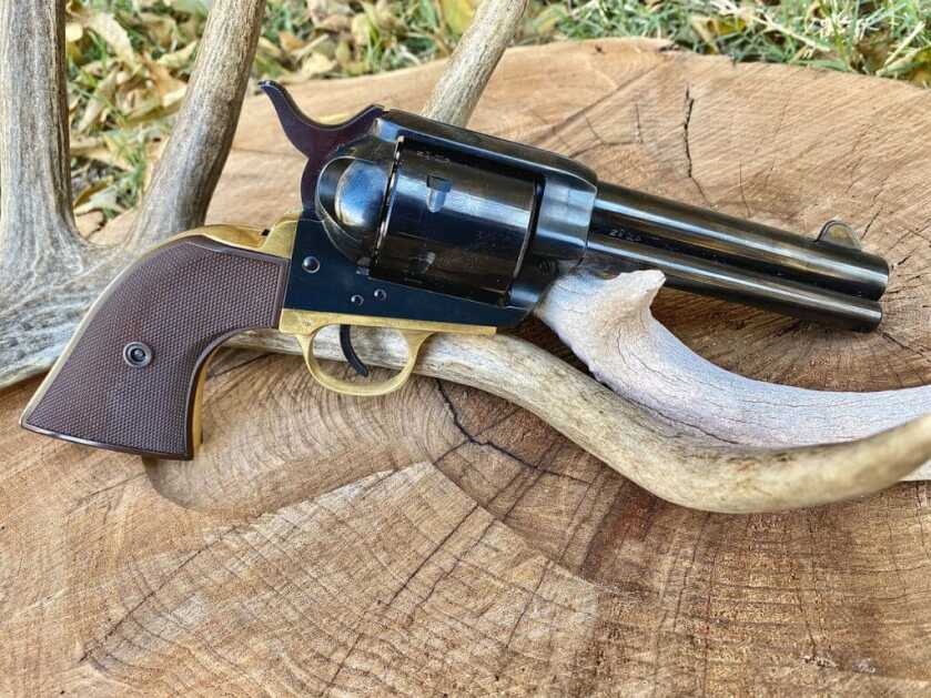 For the Old West Lover in Us: Davidson’s Exclusive 1873 Revolver For the Old West Lover in Us: Davidson’s Exclusive 1873 Revolver