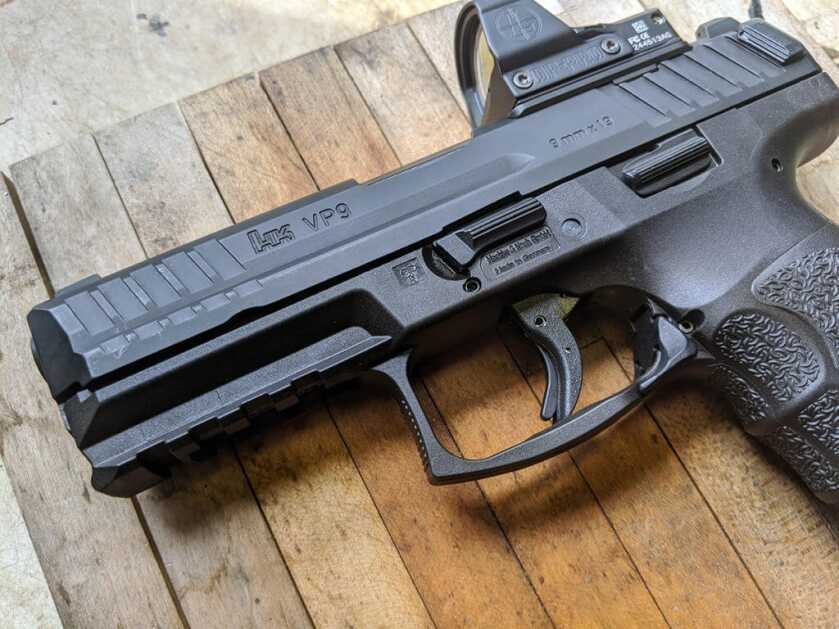 A Poor Takes the Optics-Ready HK VP9 for a Spin