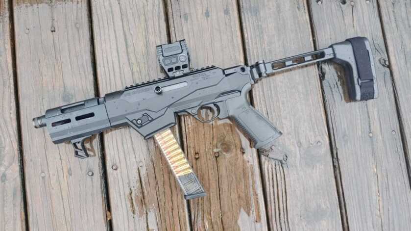 The AEMS - Holosun's Red Dot is One of the Best for Your AR