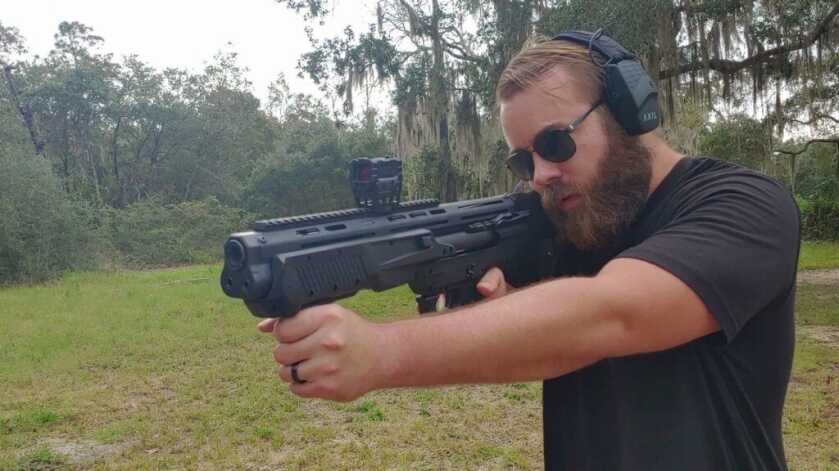 The AEMS - Holosun's Red Dot is One of the Best for Your AR