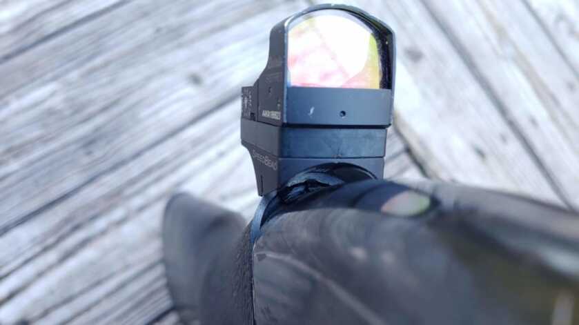 Burris SpeadBead mounted to Shotgun from the front
