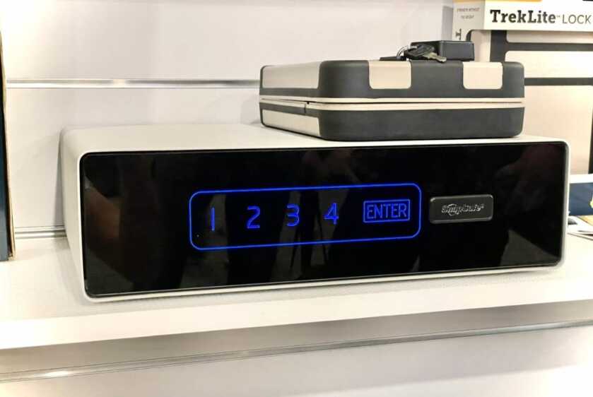 Modern Elegance: The GlideVault from SnapSafe -- SHOT Show 2022 Modern Elegance: The GlideVault from SnapSafe -- SHOT Show 2022