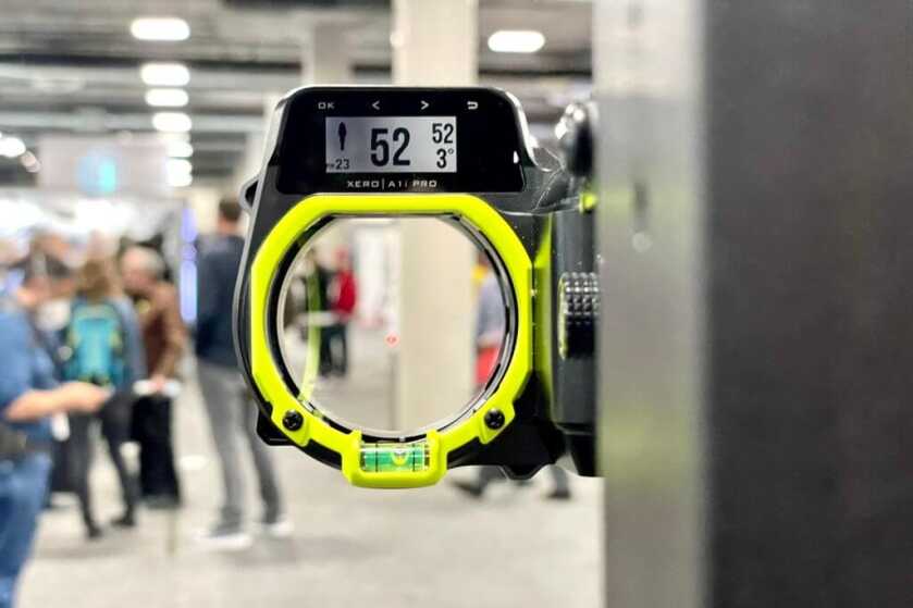 Garmin Xero® A1i PRO Bow Sight shown ranging