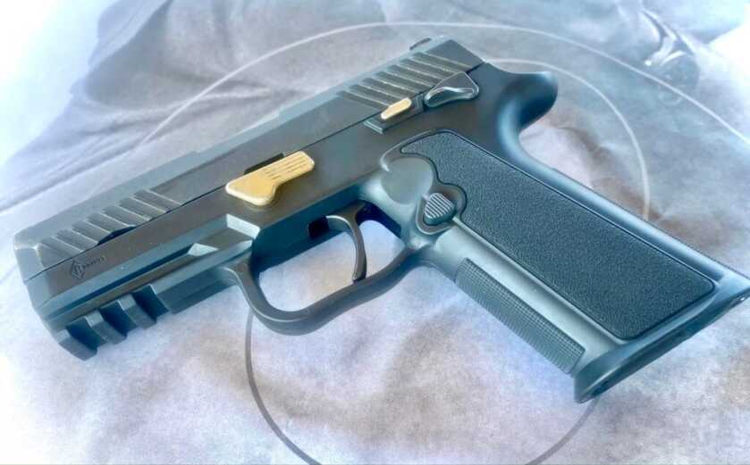 Brouwer M1811 Grip Makes Your P320 Point Like a 1911 Brouwer M1811 Grip Makes Your P320 Point Like a 1911