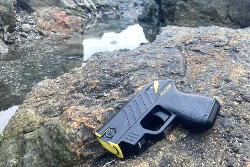 Carrying the Taser Pulse Carrying the Taser Pulse