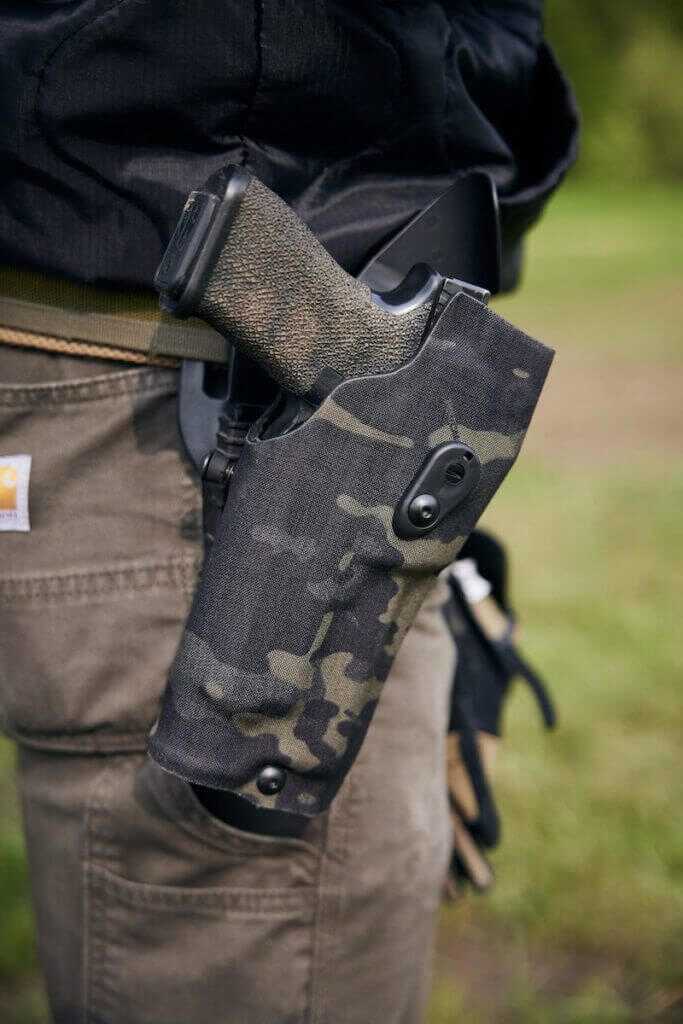 RDSO 6000 Series Holsters on the hip.