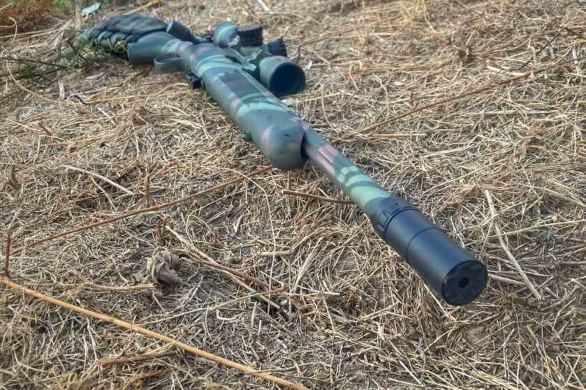 2 - Testing the Savage Mark 2 FV-SR Savage FV-SR on dried grass with Rugged mustang 22 suppressor
What a modern bolt action 22 should be