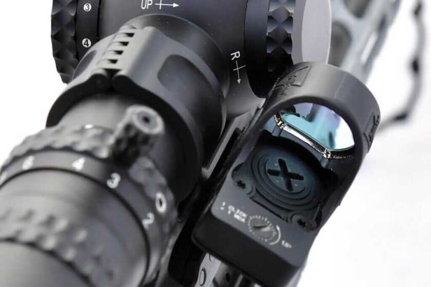 3 - Scalarworks Leap and Kick Mounts Closeup on Scalarworks Kick red dot