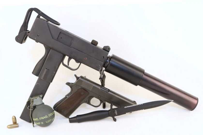 3-Will-The MAC-10 at Work and Play: The Gory Demise of Barry Seal 3-Will-The MAC-10 at Work and Play: The Gory Demise of Barry Seal