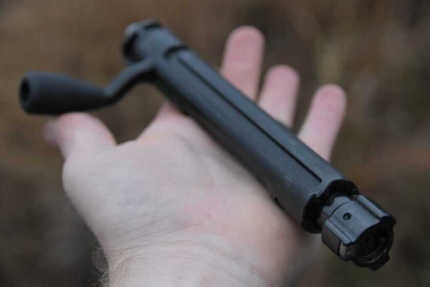 closeup of the Cross Magnum bolt and bolt face.