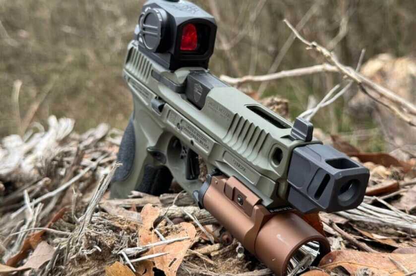 S&W Spec Series Metal M2.0 with red dot