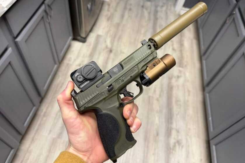 S&W Spec Series Metal M2.0 suppressed