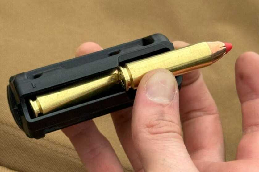 Ammo for Ruger Rifle jam closeup