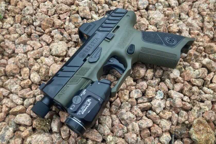 Beretta APX A1 Compact Tactical with Holosun SCS and streamlight tlr-7