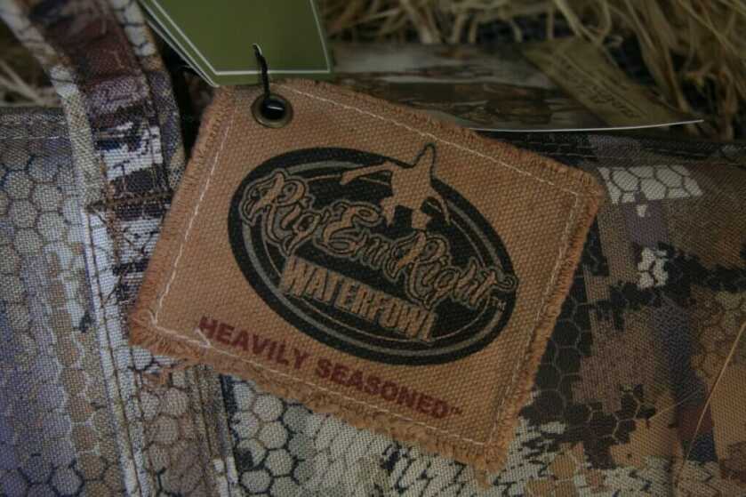 Rig 'Em Right logo on the camo gun case