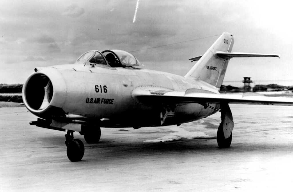 U.s air force plane
