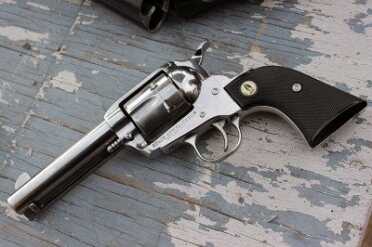 Choosing a Cowboy Action Holster~El Paso Saddlery Read the review of the Ruger Vaqueros here.