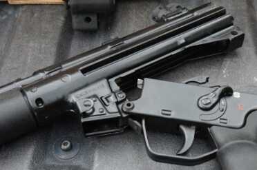 MP-5 Clone from Pakistan - Pakistani Ordnance Factory’s POF-5 The modularity of the POF-5 allows the use of compatible parts from other makers.