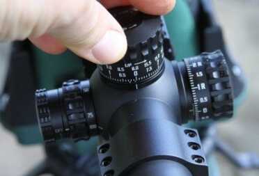 Range Estimation & Making the Long Shot - First Focal Plane Scopes Dialing a scope like the XTR II is much better than using holdover. But it takes practice.