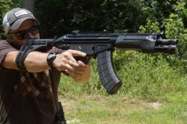 With the arm brace attached, the gun is stable--but still heavy.