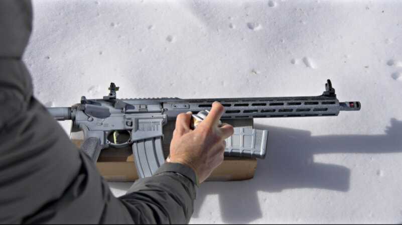 Painting the SA Saint Victor: Winter/Snow Camouflage DIY Guide Painting the SA Saint Victor: Winter/Snow Camouflage DIY Guide
