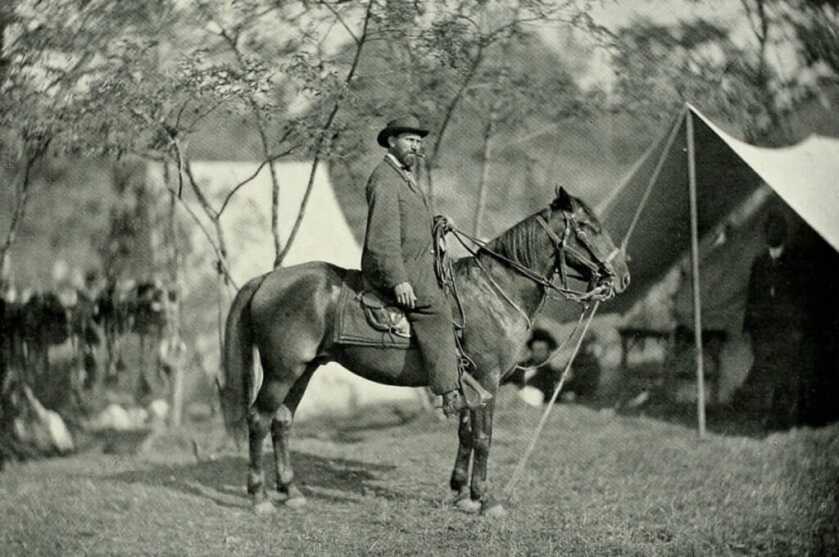 The Siege of Vicksburg, Slavery, and a Freshly-Dug Rose Bed