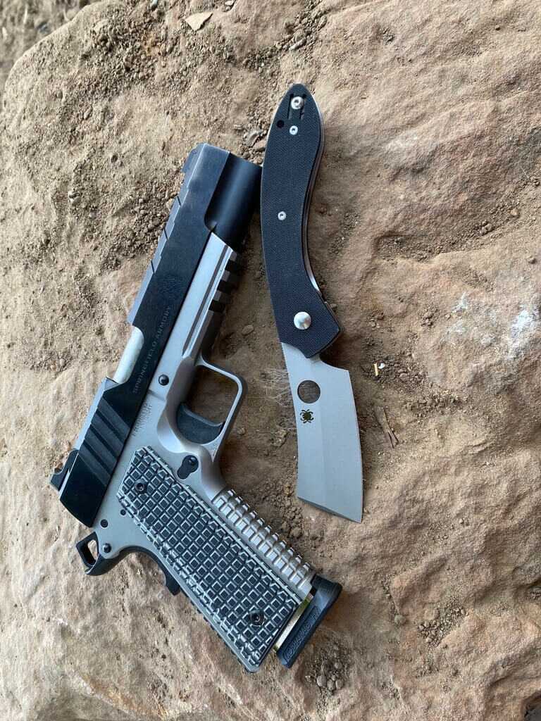 Spyderco ROC with a 1911 pistol