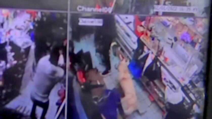 WATCH: Female Store Clerk in Philly Forced to Shoot Would-Be Robber, Both Injured WATCH: Female Store Clerk in Philly Forced to Shoot Would-Be Robber, Both Injured